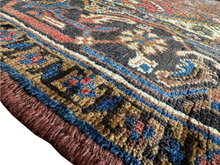 Lade das Bild in den Galerie-Viewer, Jorge - Vintage Hand Made Heriz Persian Carpet