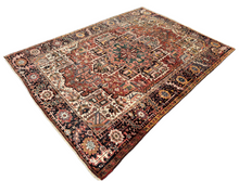 Lade das Bild in den Galerie-Viewer, Arezou - Vintage Hand Made Heriz Persian Carpet