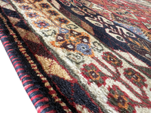Lade das Bild in den Galerie-Viewer, Venturio - Vintage Tribal Shiraz Qashqai Wool Rug