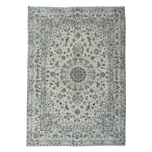 Lade das Bild in den Galerie-Viewer, Fabrico - Hand Made Part Silk Nain Persian Rug