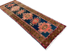 Charger l'image dans la galerie, Lionel - Vintage Caucasian Kazak Runner