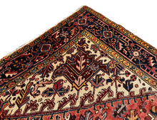 Lade das Bild in den Galerie-Viewer, Bahador - Vintage Hand Made Heriz Persian Carpet