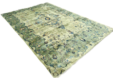 将图片加载到图库查看器,Olivia - Vintage Hand Made Kashan Persian Carpet