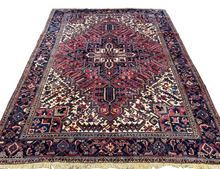 Lade das Bild in den Galerie-Viewer, Navid - Vintage Hand Made Heriz Persian Carpet