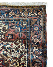 Lade das Bild in den Galerie-Viewer, Jorge - Vintage Hand Made Heriz Persian Carpet