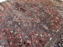 Lade das Bild in den Galerie-Viewer, Leonel - Vintage Hand Made Heriz Persian Carpet