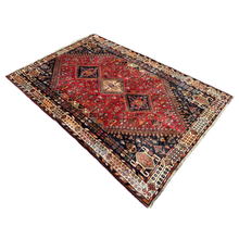 Lade das Bild in den Galerie-Viewer, Venturio - Vintage Tribal Shiraz Qashqai Wool Rug