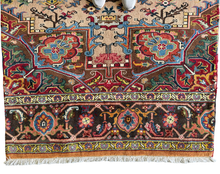 Lade das Bild in den Galerie-Viewer, Madrid - Vintage Hand Made Heriz Persian Rug