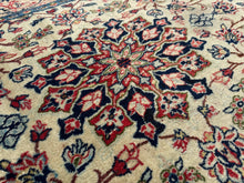 Load image into Gallery viewer, Brasília - Vintage Hand Made Isfahan Rug