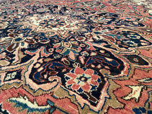 Lade das Bild in den Galerie-Viewer, Lonzo - Vintage Hand Made Heriz Persian Carpet