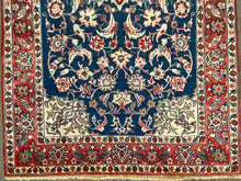 Charger l'image dans la galerie, Cecilia - Fine Wool Isfahan Carpet