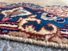 Charger l'image dans la galerie, Andréa - Vintage Royal Kerman Runner
