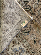 Charger l'image dans la galerie, Eliana - Vintage Mahal Carpet