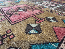 将图片加载到图库查看器,Sorento - Vintage Hand Made Kazak Runner