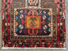 将图片加载到图库查看器,Sorento - Vintage Hand Made Kazak Runner