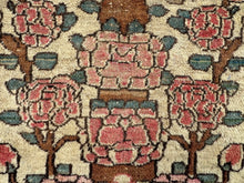 Lade das Bild in den Galerie-Viewer, Daria - Antique Isfahan Tree of Life Rug - 1880