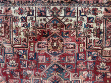Lade das Bild in den Galerie-Viewer, Maximiliano - Vintage Hand Made Heriz Persian Carpet