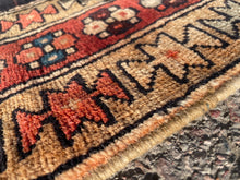 Charger l'image dans la galerie, Mia - Vintage Caucasian Lenkoran Runner