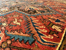 Lade das Bild in den Galerie-Viewer, Mariano - Vintage Hand Made Heriz Persian Carpet
