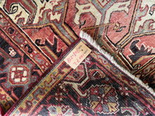 Lade das Bild in den Galerie-Viewer, Mannie - Vintage Hand Made Heriz Persian Carpet
