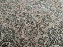 Lade das Bild in den Galerie-Viewer, Navarro - Vintage Hand Made Shah Abbasi Tabriz Persian Carpet