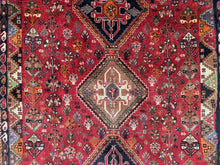 Lade das Bild in den Galerie-Viewer, Venturio - Vintage Tribal Shiraz Qashqai Wool Rug