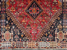 Lade das Bild in den Galerie-Viewer, Venturio - Vintage Tribal Shiraz Qashqai Wool Rug