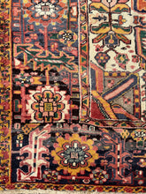 Lade das Bild in den Galerie-Viewer, Arezou - Vintage Hand Made Heriz Persian Carpet