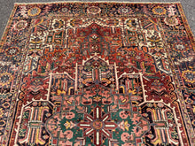 Lade das Bild in den Galerie-Viewer, Arezou - Vintage Hand Made Heriz Persian Carpet