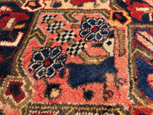 Lade das Bild in den Galerie-Viewer, Verbier - Vintage Qashqai Persian Carpet 9'8" x 6'11"