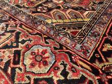 Lade das Bild in den Galerie-Viewer, Afsoun - Vintage Hand Made Heriz Persian Carpet