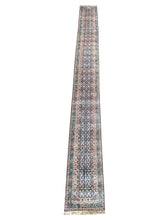 Charger l'image dans la galerie, Libby - Vintage Super Long Frahan Runner