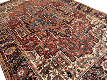 Lade das Bild in den Galerie-Viewer, Arezou - Vintage Hand Made Heriz Persian Carpet