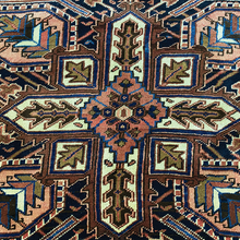 Charger l'image dans la galerie, Palma - Vintage Heriz Carpet