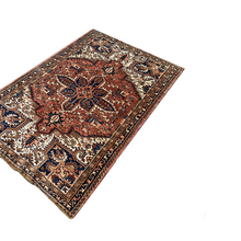 Charger l'image dans la galerie, Henley - Vintage Heriz Rug