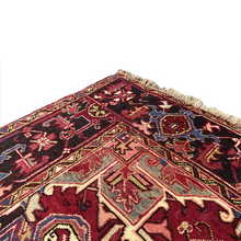 Lade das Bild in den Galerie-Viewer, Shirley - Vintage Heriz Carpet