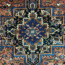 Charger l'image dans la galerie, Joy - Vintage Heriz Carpet