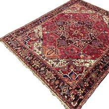 Lade das Bild in den Galerie-Viewer, Shirley - Vintage Heriz Carpet