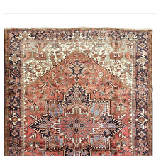 Lade das Bild in den Galerie-Viewer, Holly - Vintage Heriz Carpet