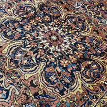 Charger l'image dans la galerie, Marlow - Vintage Heriz Carpet