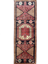 Lade das Bild in den Galerie-Viewer, Tomos - Vintage Caucasian Runner