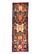 Lade das Bild in den Galerie-Viewer, Hayley - Vintage Caucasian Kazak Runner