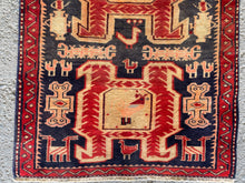 Lade das Bild in den Galerie-Viewer, Hayley - Vintage Caucasian Kazak Runner