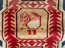 Lade das Bild in den Galerie-Viewer, Hayley - Vintage Caucasian Kazak Runner