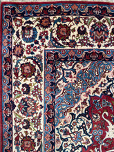 Lade das Bild in den Galerie-Viewer, Lorenzo - Fine Isfahan Carpet Signed