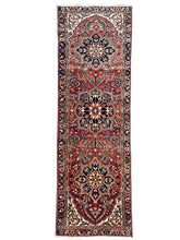 Charger l'image dans la galerie, Irene - Vintage Heriz Runner