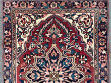 Charger l'image dans la galerie, Irene - Vintage Heriz Runner