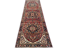 Charger l'image dans la galerie, Irene - Vintage Heriz Runner