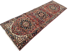 Charger l'image dans la galerie, Irene - Vintage Heriz Runner
