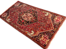 Charger l'image dans la galerie, Isabella - Vintage Tribal Qashqai Rug
